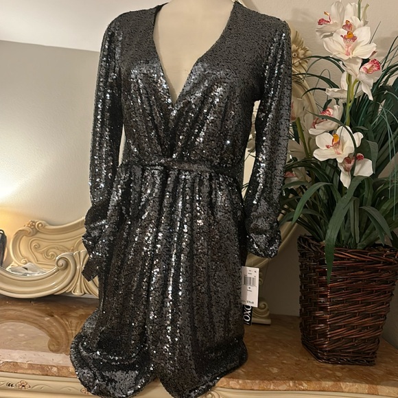 Dresses & Skirts - Holiday beautiful dress grey silver